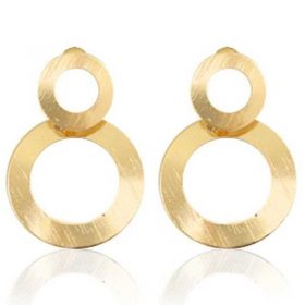Trendy oorbellen