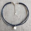 Zwart leren ketting Leila met glasparel