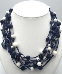 Ketting Riley van blauw witte kralen