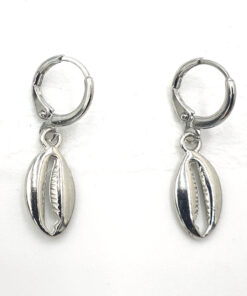 Oorbellen met Kauri schelp hanger