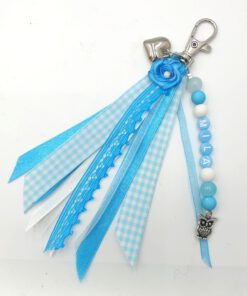 Sleutelhanger Karin met naam in turquoise wit