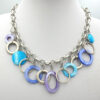 Unieke schelpenketting in blauw lavendel
