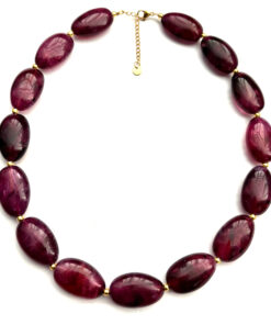 Korte ketting big beads in aubergine