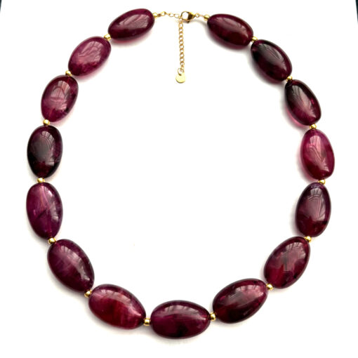 Korte ketting big beads in aubergine
